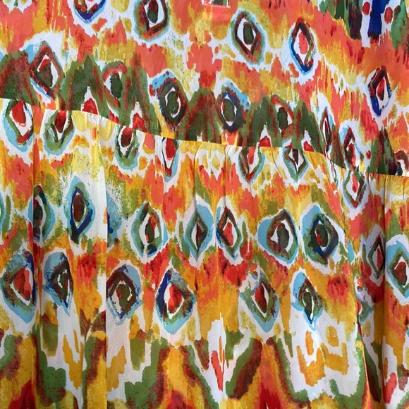 Beautiful blouse - Picture 2 of 3